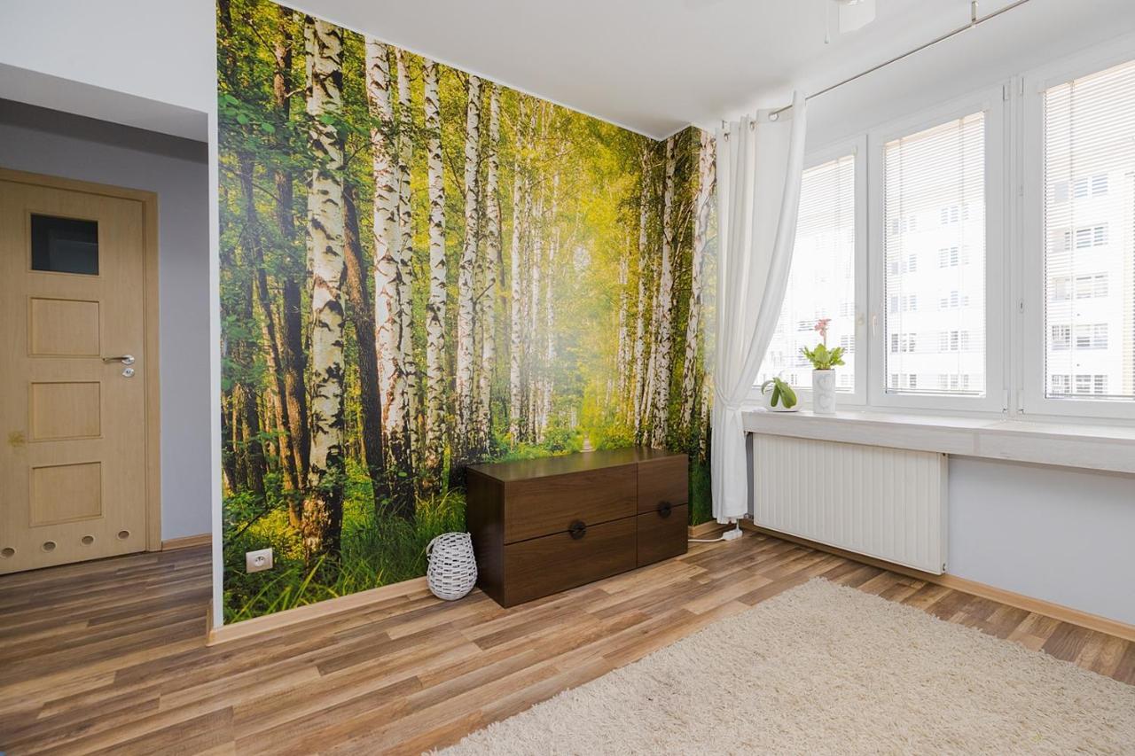 Stay With Friends In Warsaw Exterior photo